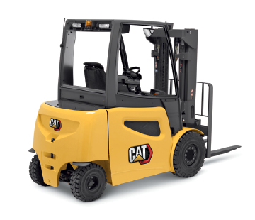 Cat large pneumatic lift truck