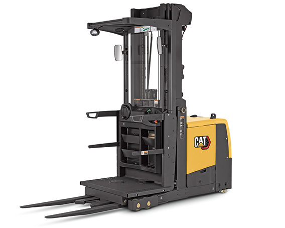 cat-nor15-narrow-aisle-order-picker